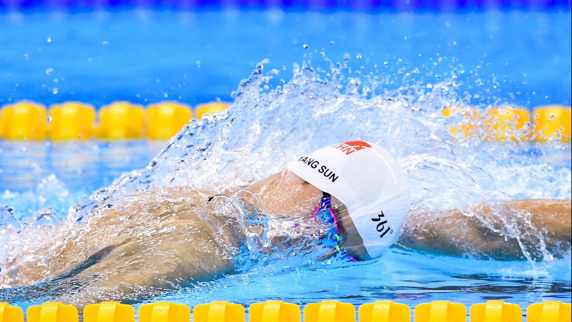 国米主场遭遇失利，球迷愤怒抗议主教练，国米球队